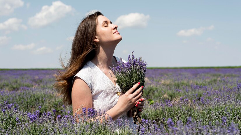 Perfumes and Emotions: How Scents Influence Your Mood